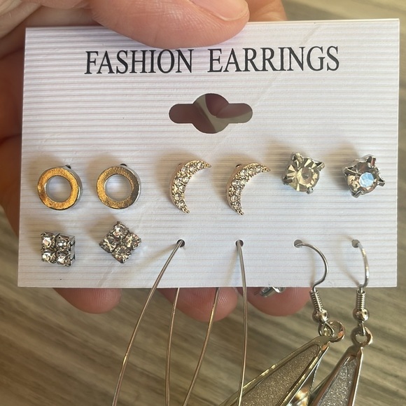 NWT Set of earrings​​​​​​​​ - Picture 4 of 7